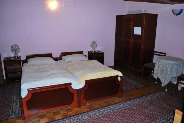 Guest House Gaja Novi Sad Rum bild